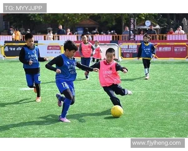 群星闪耀绿茵场世界顶级足球巨星激情燃动荣耀时刻