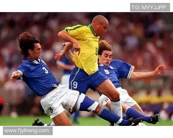 足坛巅峰防线巨星解析世界顶级后卫的荣耀与传奇